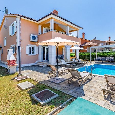 Villas Lotus With Pool And Jacuzzi Pula Eksteriør billede