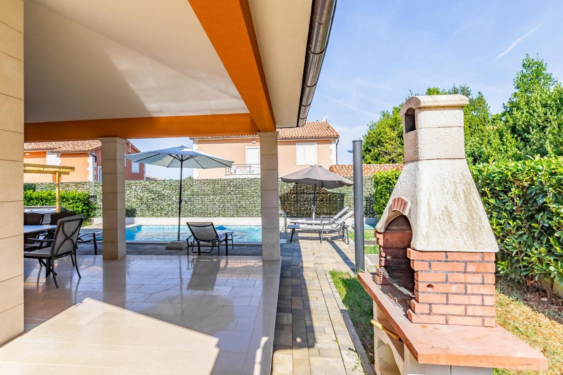 Villas Lotus With Pool And Jacuzzi Pula Eksteriør billede