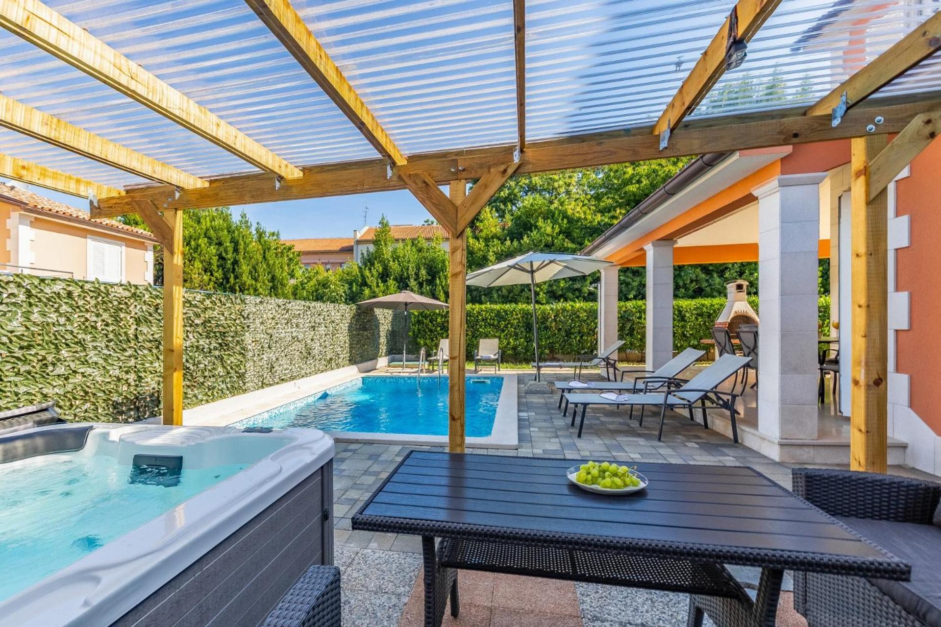 Villas Lotus With Pool And Jacuzzi Pula Eksteriør billede