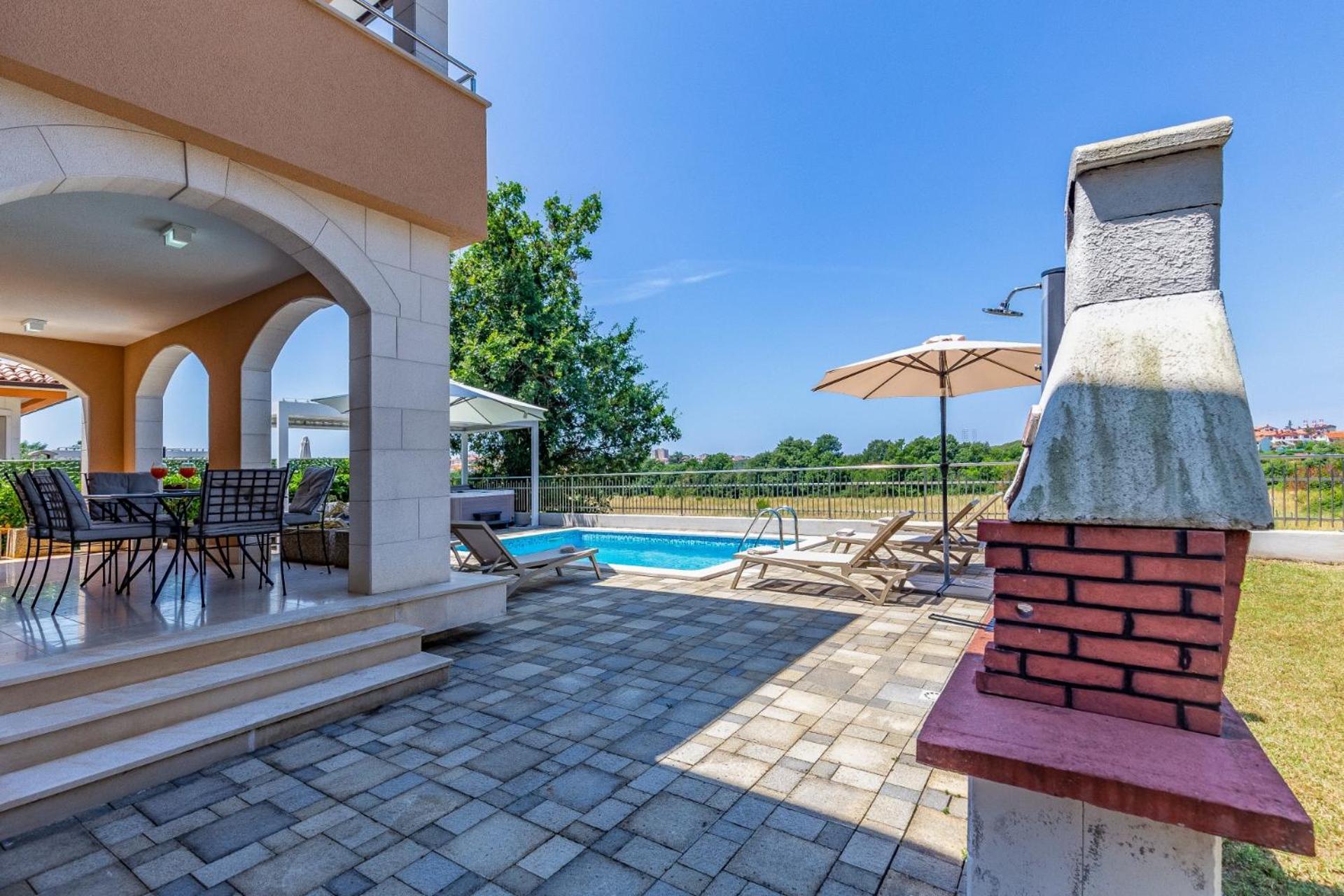 Villas Lotus With Pool And Jacuzzi Pula Eksteriør billede